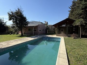 Casa en venta en Ezeiza 4 ambientes