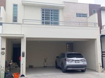 Casa en Venta- Privada Himalaya Sector Tibet, Escobedo...