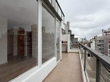Departamento 1 dormitorio y balcón aterrazado