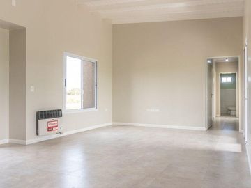 Venta Casa A estrenar  La asunción club de campo
