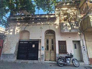CASA A RECICLAR