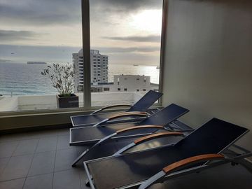 Elegante Departamento, Caminando A Playa, Casino, Restorant.
