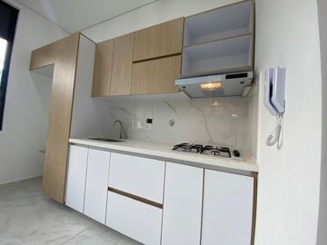 Apartaestudio Nuevo en Arriendo con Servicios Incluidos...