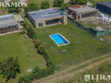 Casa en A1 San Sebastián con fondo al Pulmón Verde VENTA...