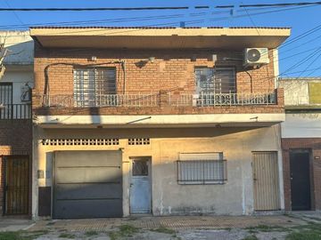 VENTA CASA MULTIFAMILIAR SARANDI OPORTUNIDAD