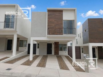 CASA EN RENTA AL NORTE EN FRACCIONAMIENTO BOSQUES DE ALTEA