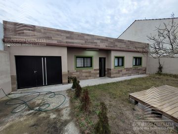 Hermosa casa en PH- a 200 metros del mar!!