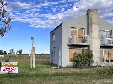 3 Casas en Villa Elisa Entre Ríos en Venta
