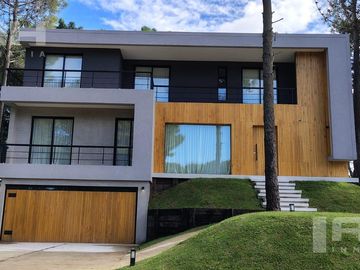 Casa en  Venta Zona Norte Pinamar VENDIDA