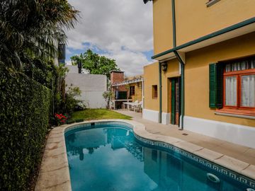 Casa tipo Inglesa 5 amb. Vte. Lopez