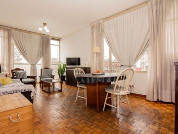 VENDO DEPARTAMENTO PISO EXCLUSIVO 3 DORMITORIOS  CENTRO...