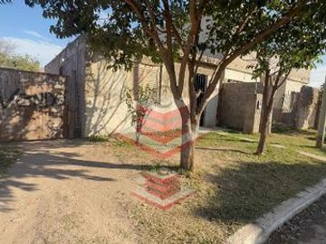 CASA EN VENTA MAS DEPARTAMENTO EN BARRIO LOS FREZNOS