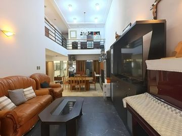 VENTA CASA CHALET 6 AMB. EN FLORESTA