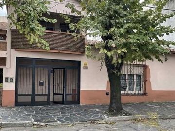Casa en alquiler en Quilmes Oeste