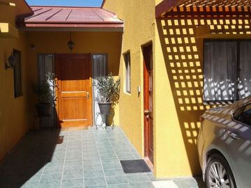 Vendo Casa Peuco, frente al Colegio Chuquicamata