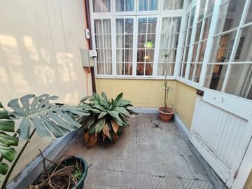 Arquitectura con carácter y espacios amplios