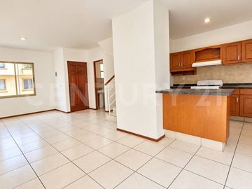 Casa en renta en El Sereno, Frente a Nueva Galicia | 3...