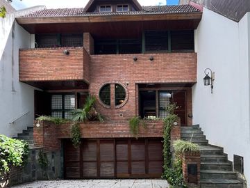 Casa Dúplex en Venta en Villa del Parque | 4 Dormitorios...
