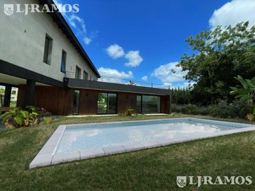 CASA A ESTRENAR  en VENTA ubicada en cul de sac en...