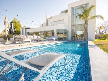 VENTA CASA EN SAINT THOMAS ESTE AL GOLF – CANNING