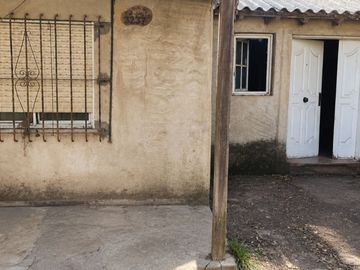 VENTA CASA 4 AMB SOBRE LOTE PROPIO MONTE GRANDE