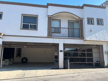 CASA EN VENTA EN CUMBRES ELITE, MONTERREY, N.L., ZONA...