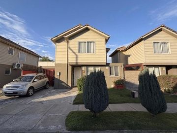 Hermosa casa en condominio lampa