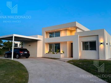 Casa SAN JUAN CHICO - Barrio Privado Hudson