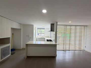 Apartamento En Arriendo - Sector Castropol, loma televida