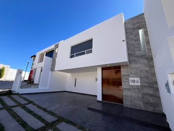 Casa en la Vista cerca de Plaza San Luis - $6.1