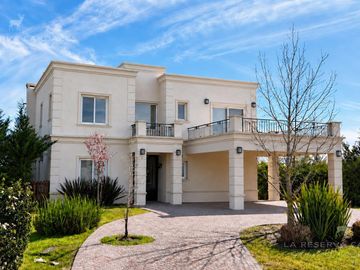 Casa de 7 Ambientes en Venta en La Reserva Cardales-Sofitel