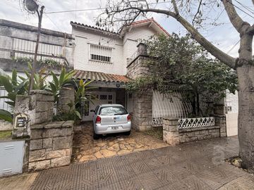 Casa - Villa Ballester - Venta - Cuatro ambientes - ...