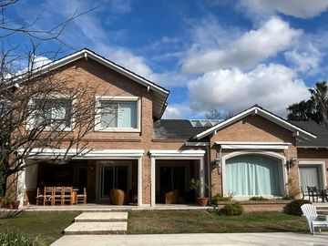 LAS DELICIAS | 4 DORMITORIOS | GALERIA Y PILETA | ESCRITURA