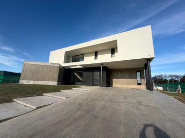 Casa en Greenville Polo & Resort