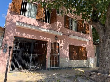 CASA EN VENTA CIUDAD 3 DORMITORIOS MENDOZA