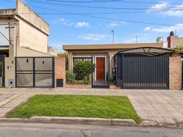 VENTA PH 2 AMBIENTES RECICLADO MODERNO VILLA TESEI