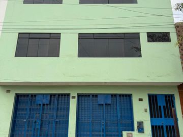 Venta de inmueble con locales comerciales, oficinas y...