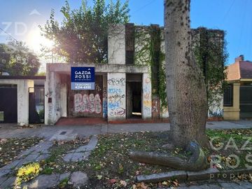 Casa a refaccionar en Adrogue