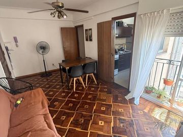 Departamento 2 ambientes - Villa Gral Mitre - Venta