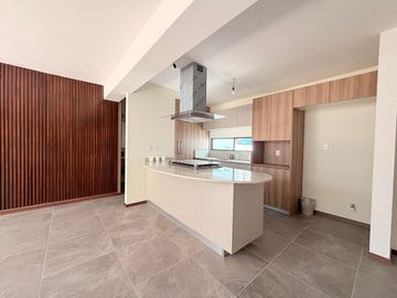 Renta casa nueva zibatá el marqués / Querétaro
