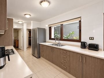 OPORTUNIDAD  CASA EN VENTA EN CONDOMINIO EL REAL EN CHILLAN