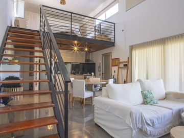 VENTA DE CASA DÚPLEX