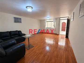 Departamento En 1Er Piso En Urb San Andres V Etapa
