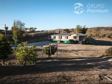 Parcela con 2 casas en Melipilla