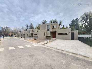 Casa en ARRIENDO Condominio Bosques de Nogales, Machalí