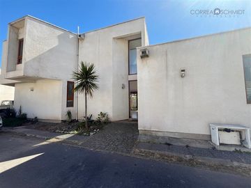Casa en venta Machalí, Condominio Los Cipreses, Recreo