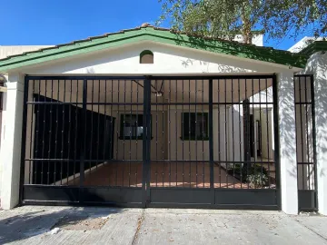 CASA EN VENTA EN BOSQUES DE LAS CUMBRES