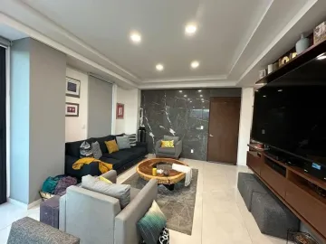 Penthouse en Venta con Rooftop Privado en San Jerónimo...