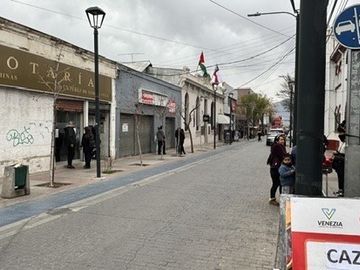 Local con Ubicacion Estrategica ideal Retail o todo Comercio