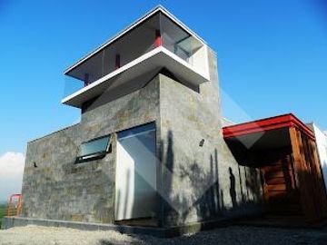 Casa en venta de 4 dorm. en Rinconada